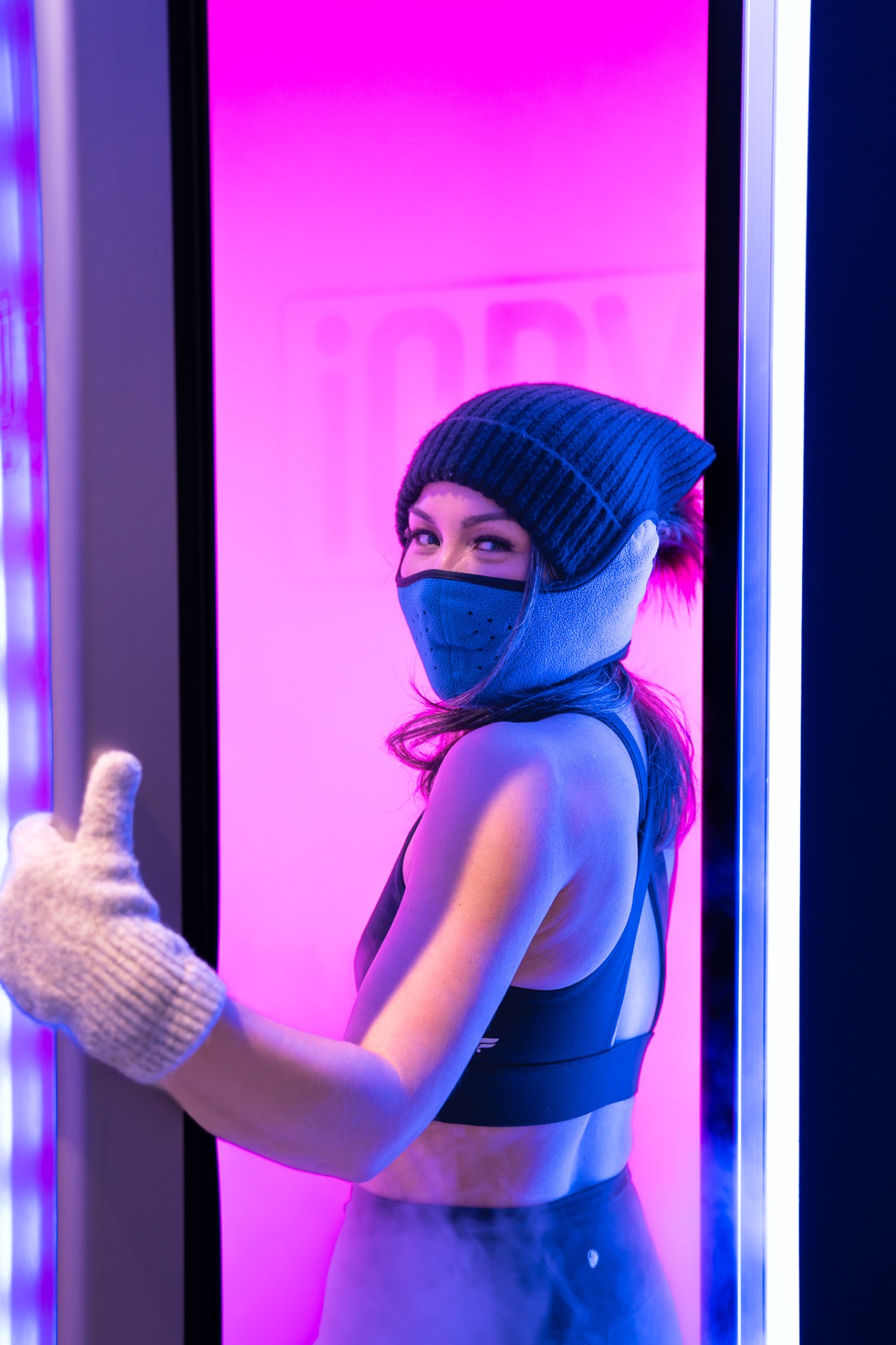iCRYO Richmond guest geared up inside the cryo chamber